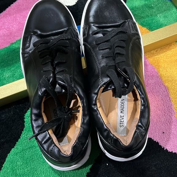 Gently used shoes for men great for work and everyday casual wear super comfy - Picture 5 of 8